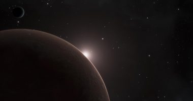 Representación de la conjunción del Sol con Mercurio: claridad mental, inspiración y energía cósmica para nuevos comienzos.